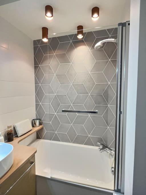 "L'Horizon" De Miss.K Conciergerie Apartment Macon Bagian luar foto